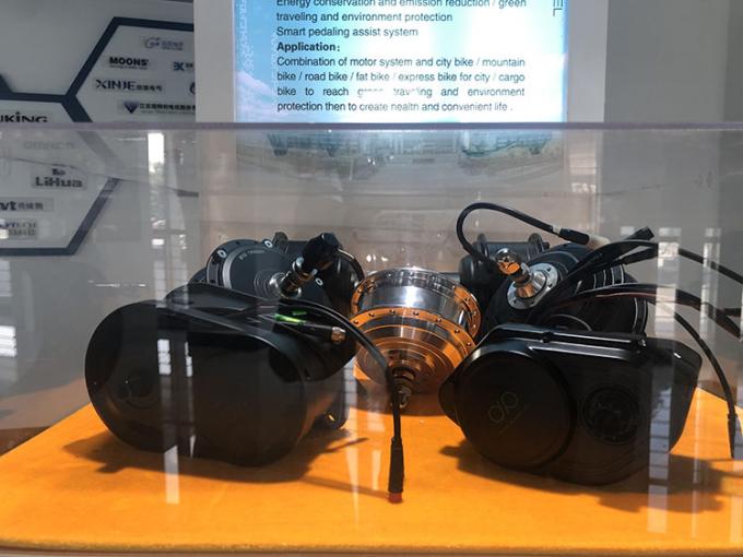 φορητό ηλεκτρικό ποδήλατο XL 36v 200w πλαίσιο Xs πλαισίων ο Μαύρος 12 ίντσας 9